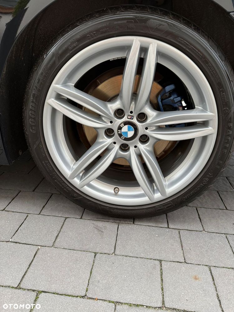 BMW Seria 5 528i xDrive - 11