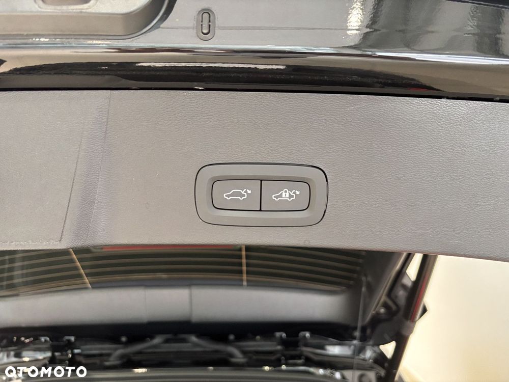 Volvo XC 40 - 25