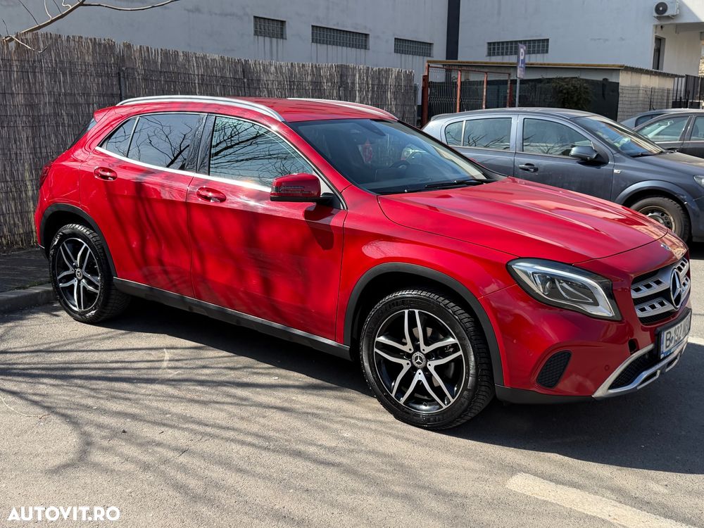 Mercedes-Benz GLA 200 d 4MATIC Aut. - 27