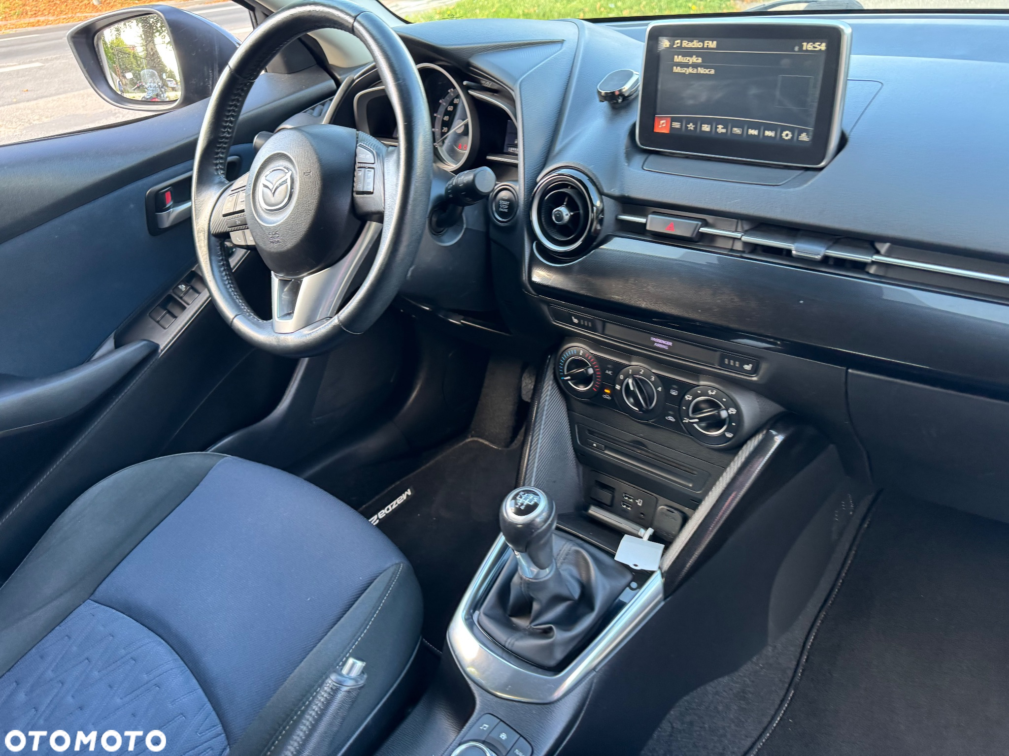 Mazda 2 - 22