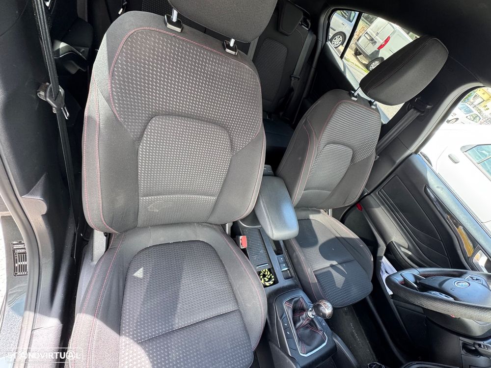 Ford Focus 1.0 EcoBoost ST-Line - 6