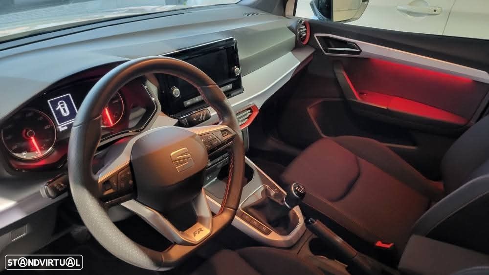 SEAT Arona 1.0 TSI FR - 13