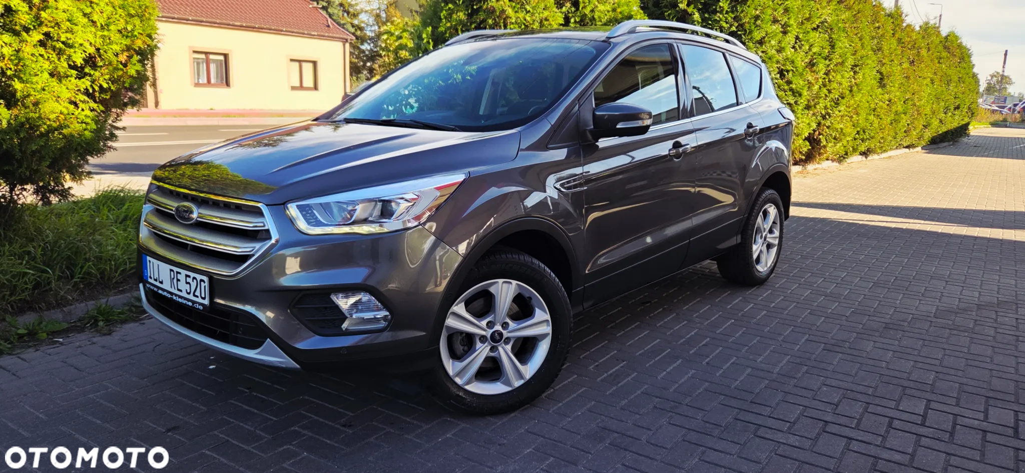 Ford Kuga 1.5 EcoBoost FWD Edition ASS MMT6 - 3