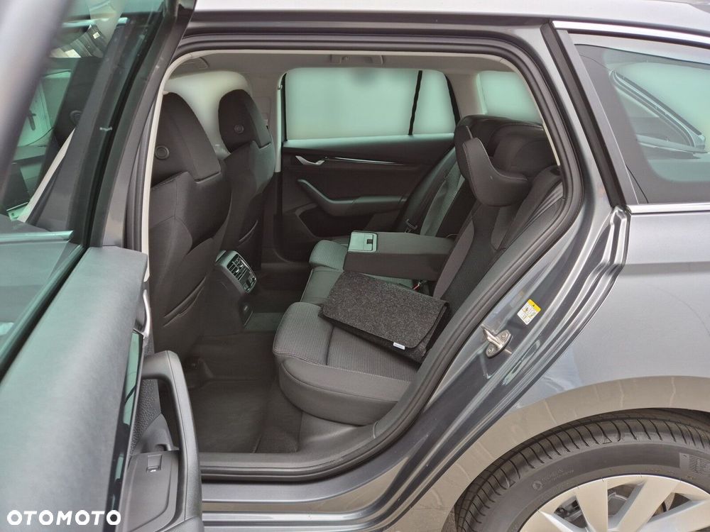 Skoda Octavia 1.5 TSI Drive Selection - 19