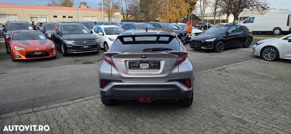Toyota C-HR Hybrid Style Selection - 17