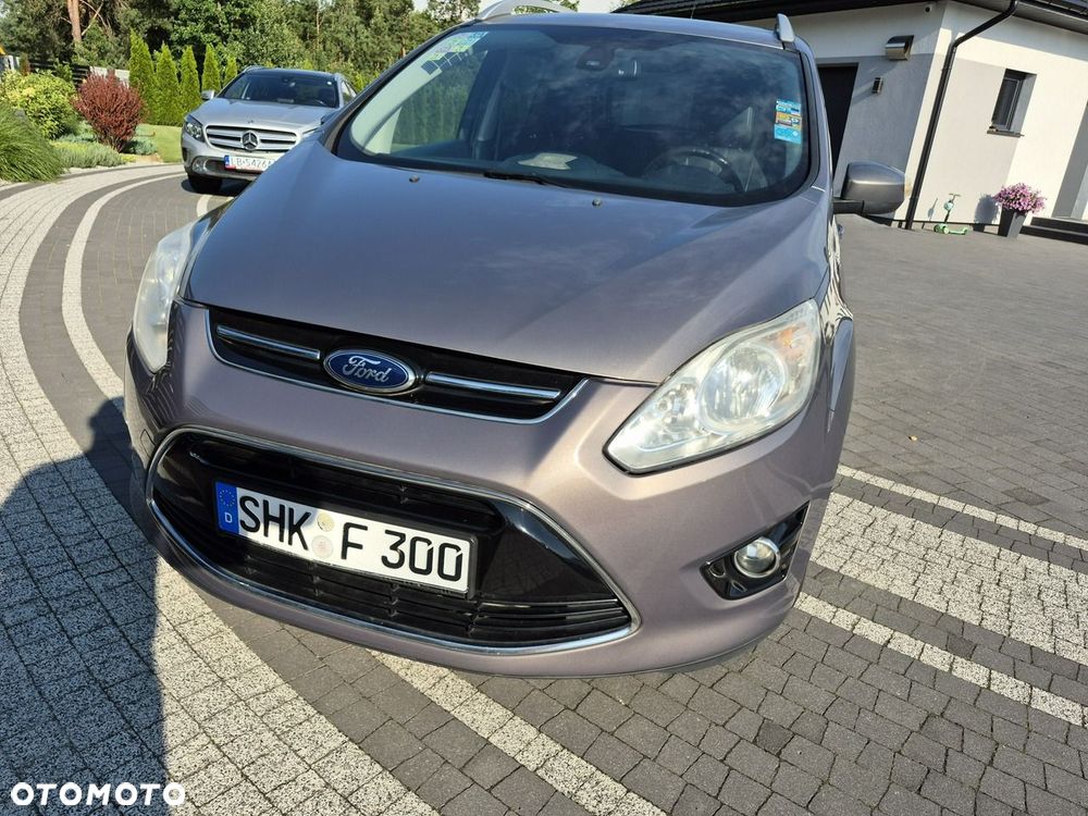 Ford Grand C-MAX - 11