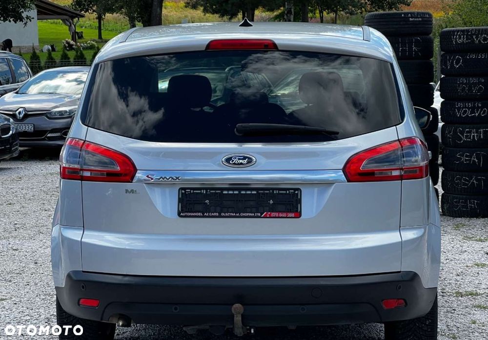 Ford S-Max - 8