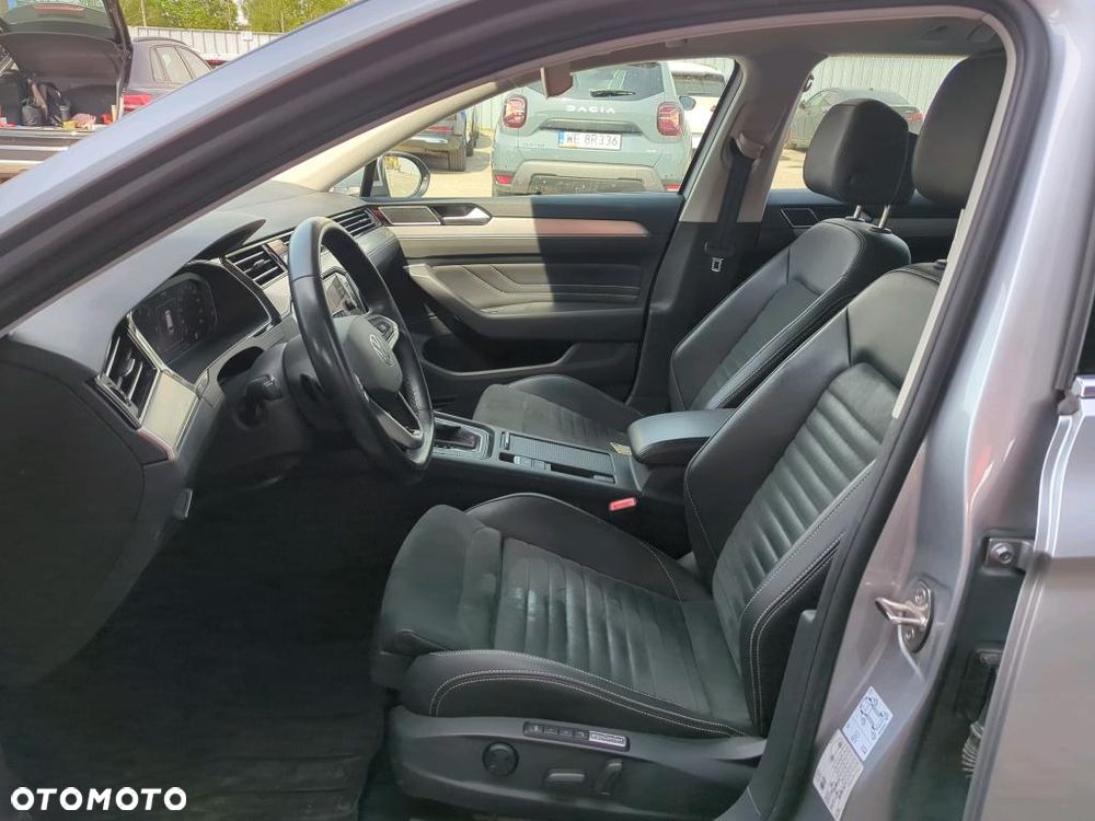 Volkswagen Passat 2.0 TDI EVO Elegance DSG - 5