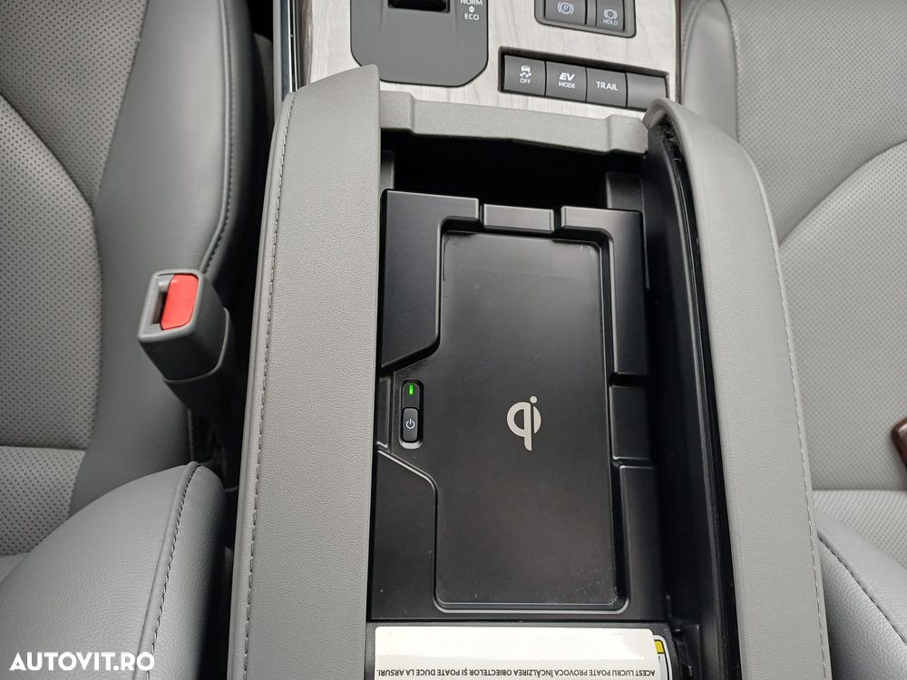 Toyota Highlander 2.5 L Dynamic Force 248CP Luxury Metallic - 23