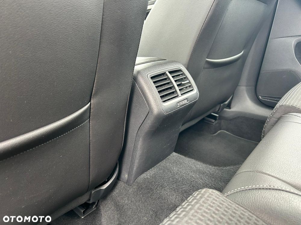Volkswagen Golf 1.6 TDI BMT Comfortline - 15