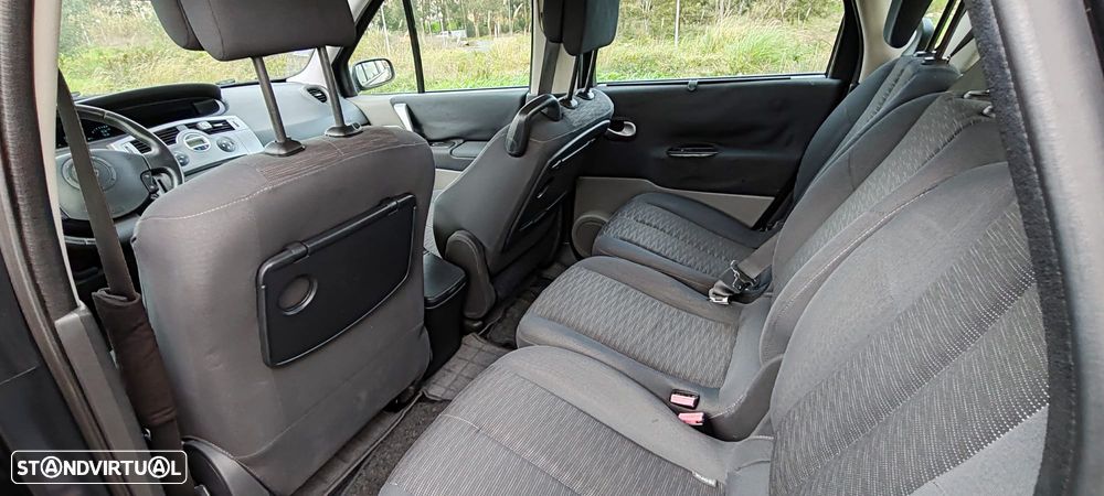 Renault Scénic 1.5 dCi Dynamique S - 19