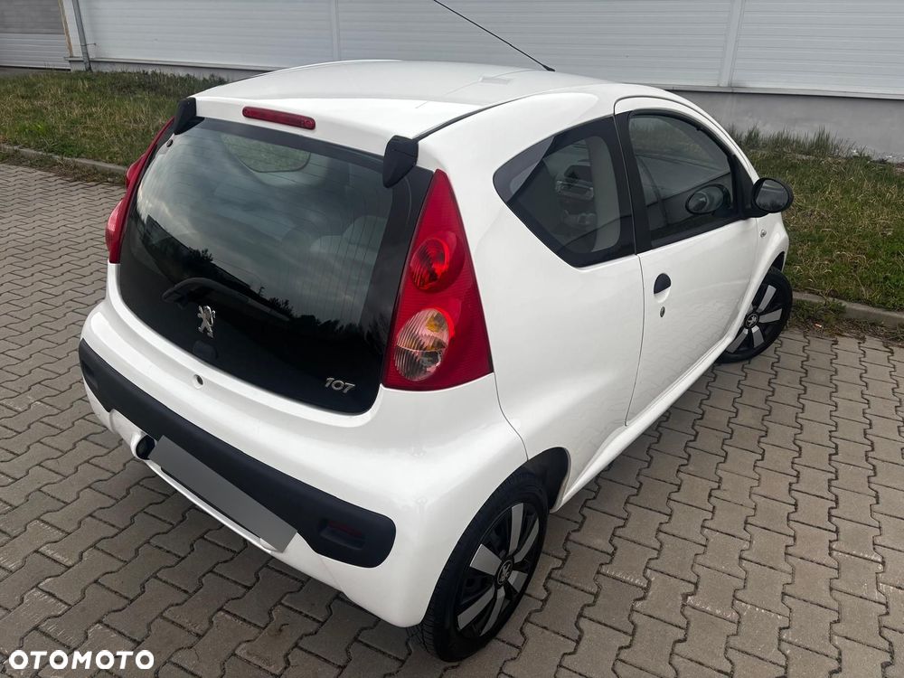 Peugeot 107 1.0 Happy - 16