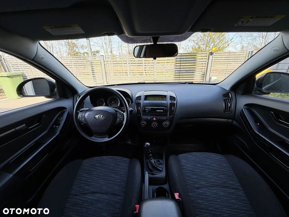 Kia Ceed - 5