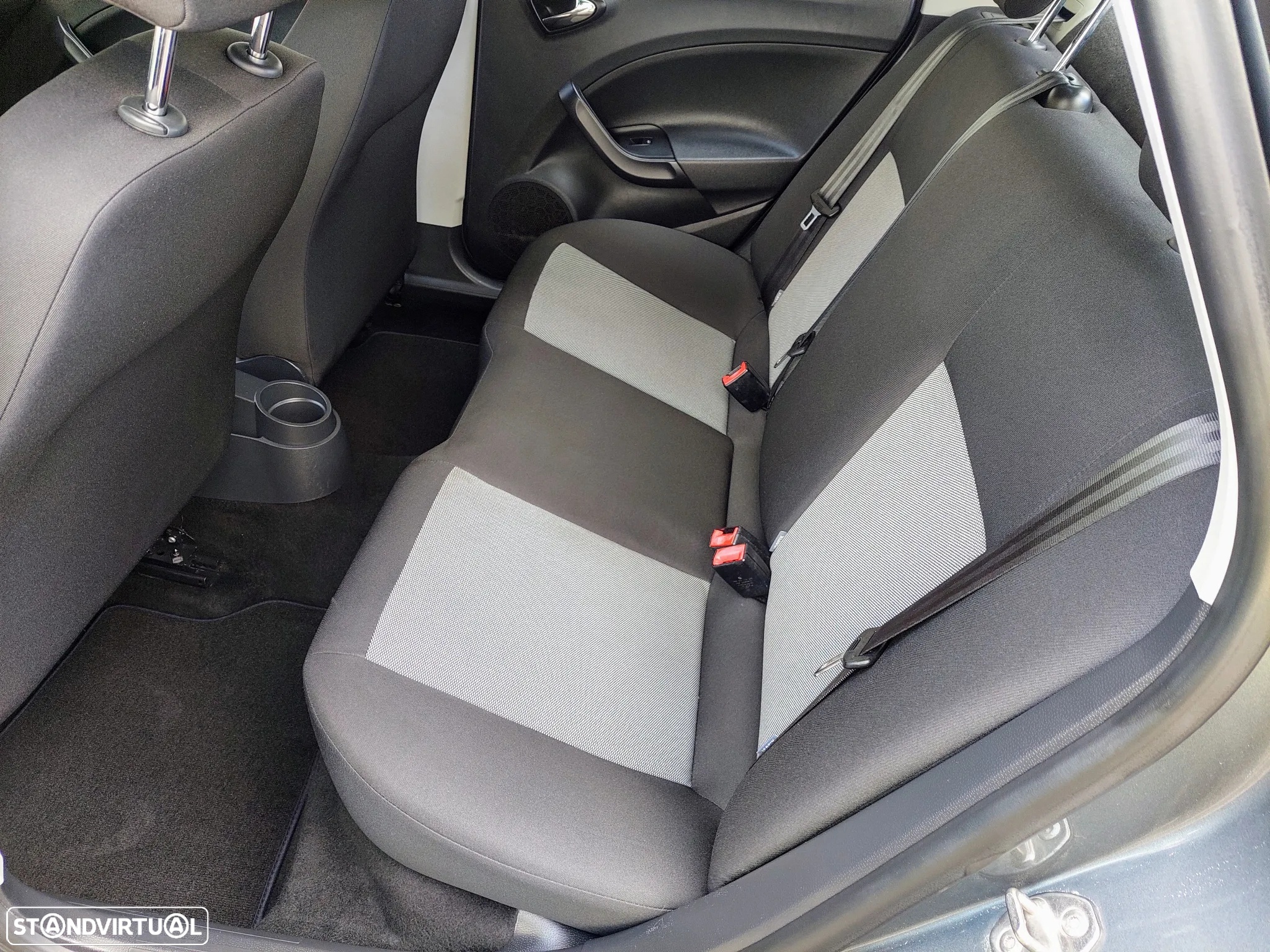 SEAT Ibiza 1.0 Reference - 39