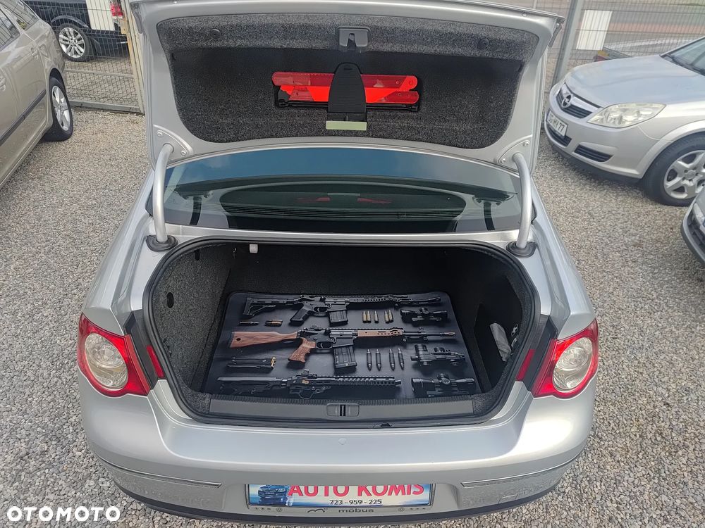 Volkswagen Passat 2.0 TDI DPF Comfortline DSG - 28