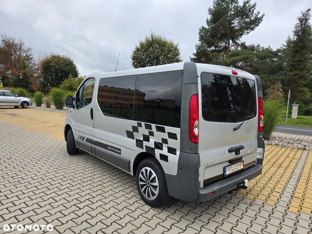 Opel Vivaro - 6