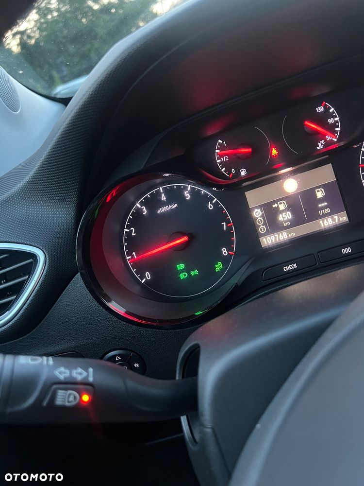 Opel Crossland X - 40
