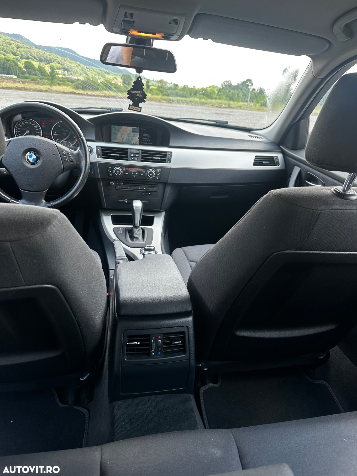 BMW Seria 3 320d DPF Touring Aut. - 11