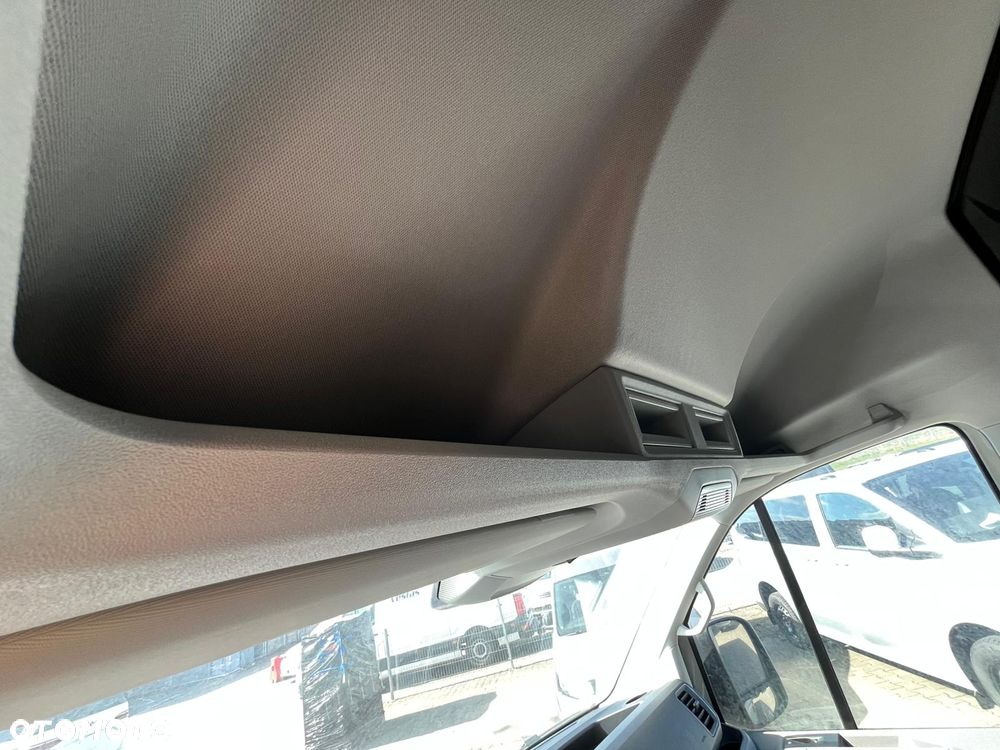 Volkswagen Crafter - 14