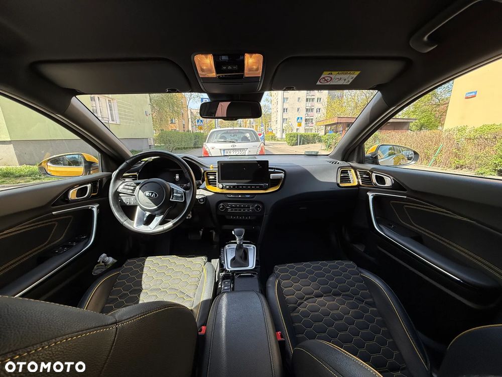 Kia XCeed - 9