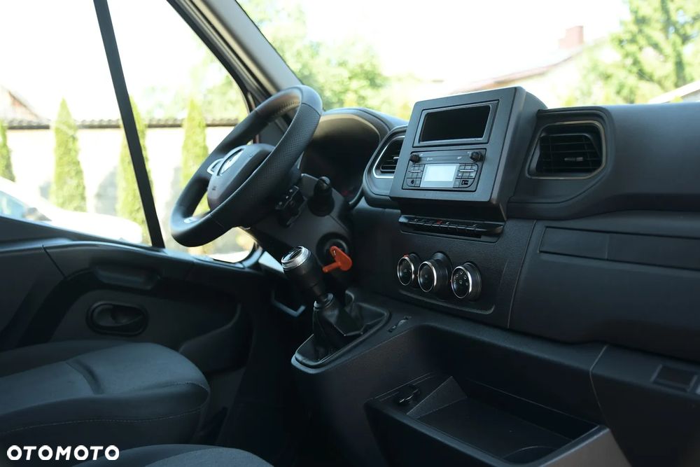 Renault 2.3 dCi 163KM * 9 PALET  + WINDA DHOLLANDIA * - 17