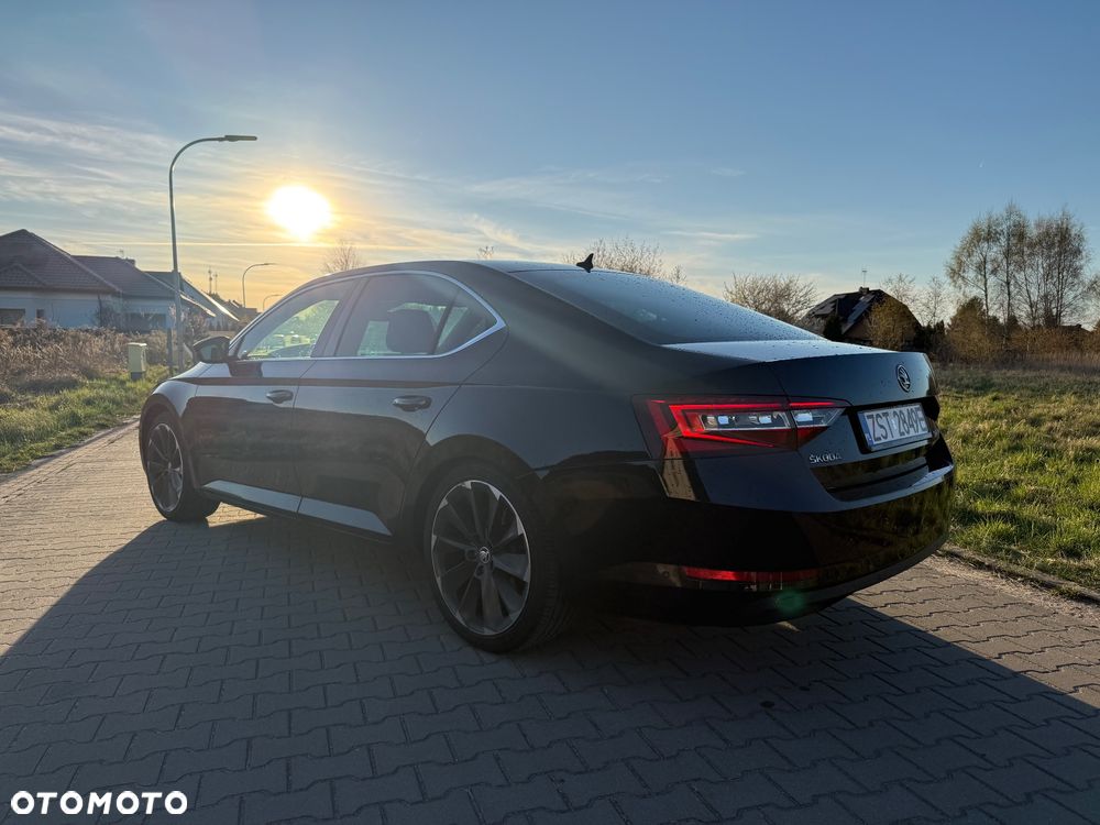 Skoda Superb 1.8 TSI Style DSG - 9