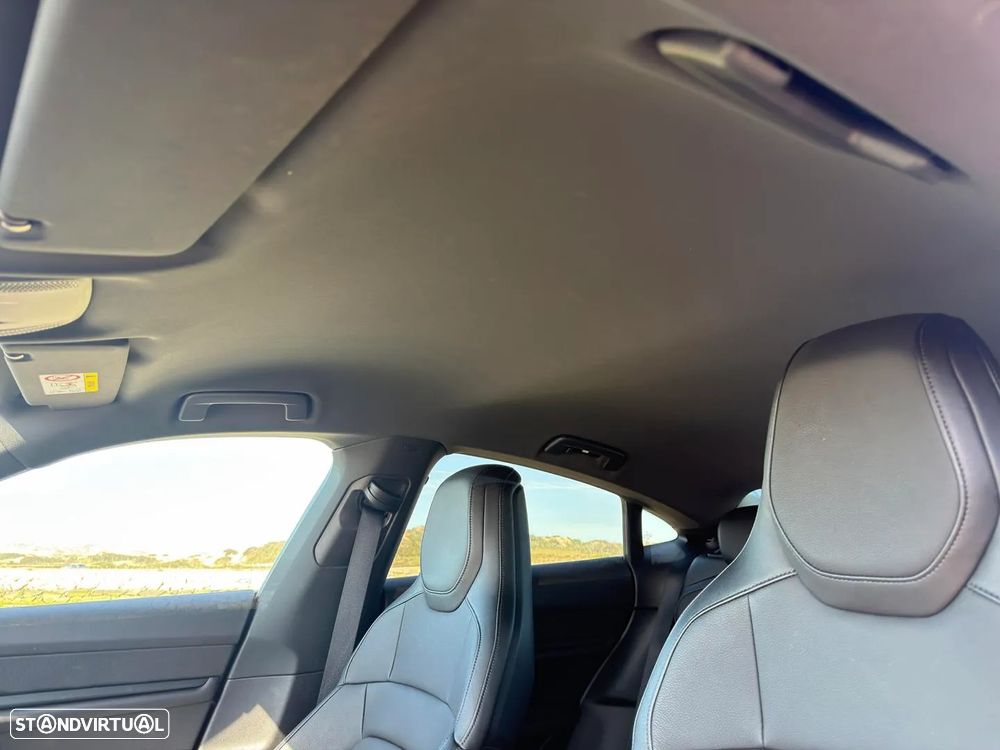 Porsche Taycan 4 - 30