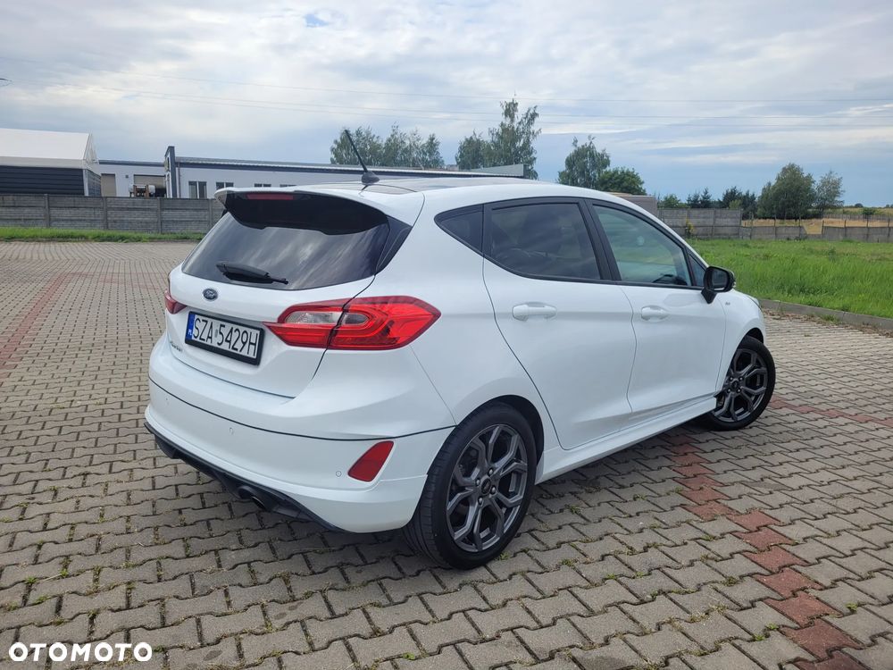 Ford Fiesta 1.1 S&S ST-LINE - 10
