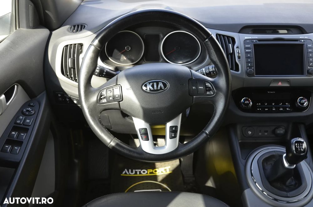 Kia Sportage 1.7 CRDI 2WD Spirit - 16