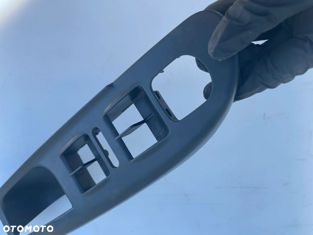 Panel uchwyt szyb lewy przód vw Passat B6 3C1867171B - 3