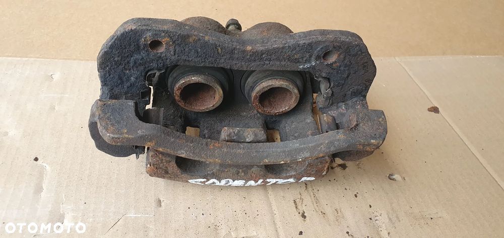 Zacisk hamulcowy lewy przód Kia Sorento I 2.5 CRDI - 4