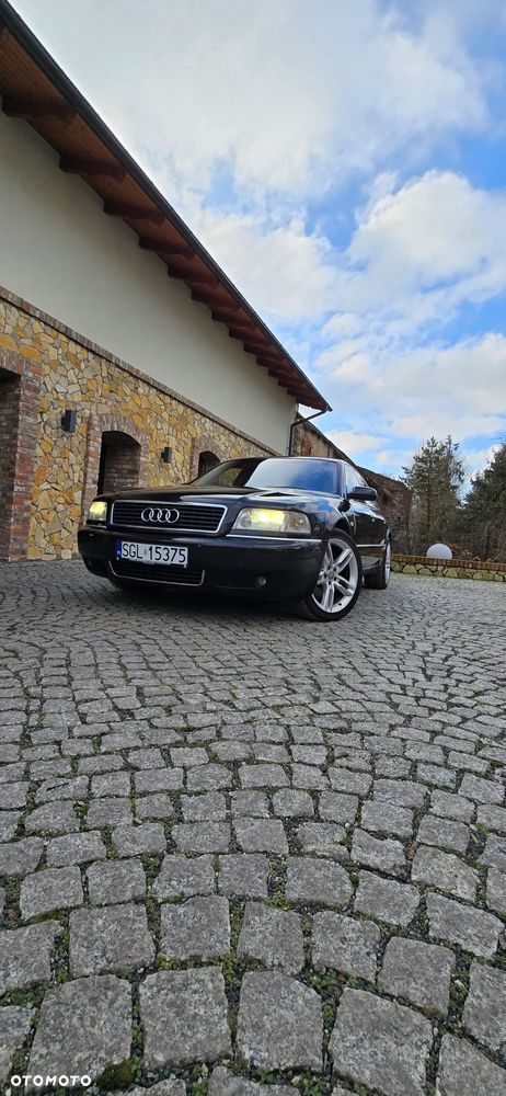 Audi A8 - 1