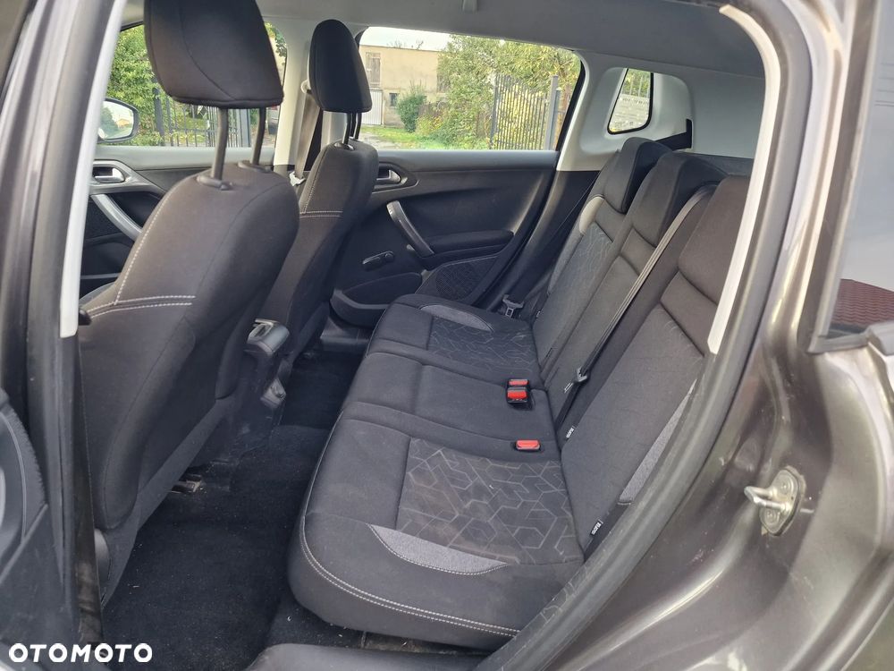 Peugeot 2008 1.6 BlueHDi Style - 19