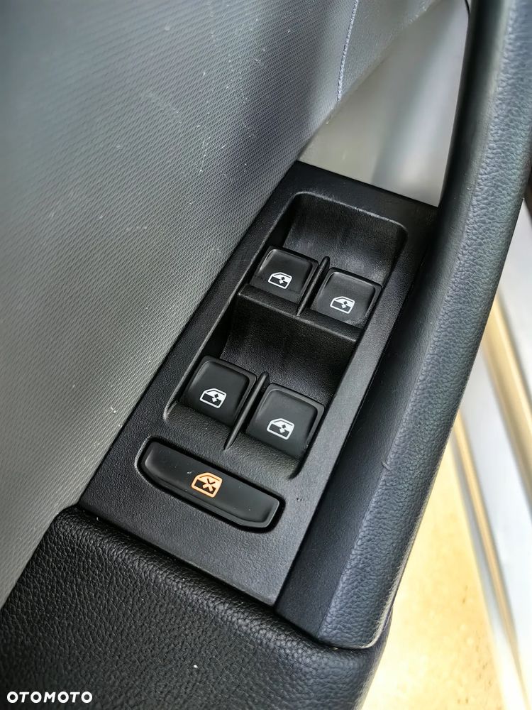 Skoda RAPID Spb 1.2 TSI Style Plus - 22