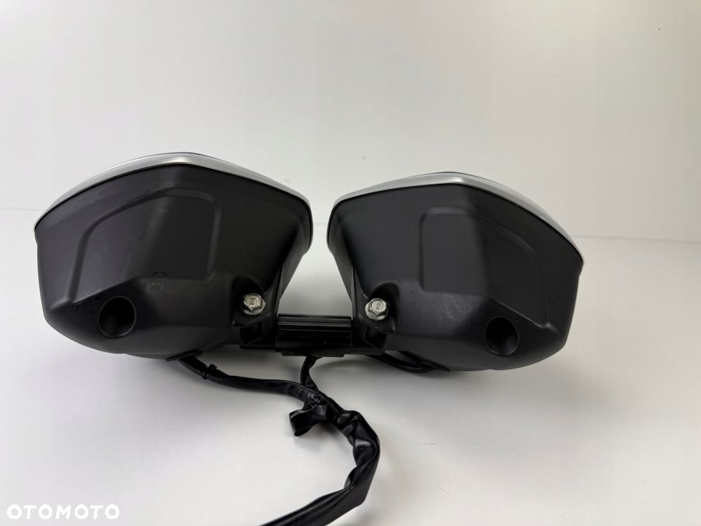 Przednia lampa reflektor Triumph Street Triple 675 2013-17 - 15