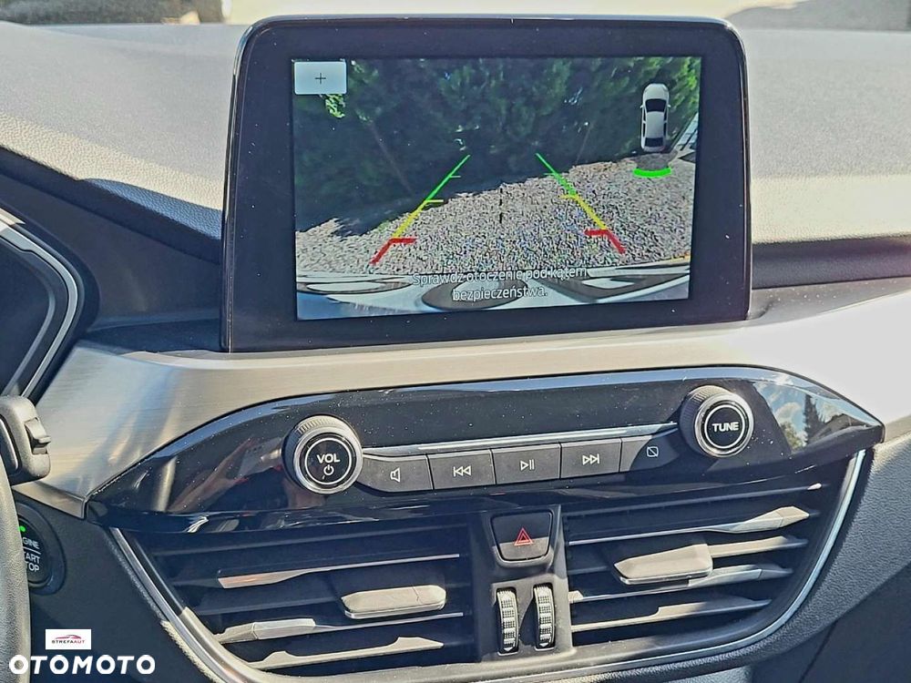 Ford Kuga - 28