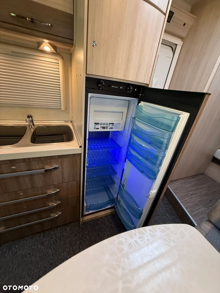Hobby Kamper,camper I właściciel garażowany 6-osób - 32