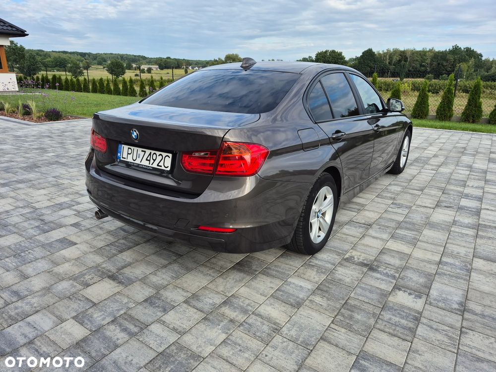 BMW Seria 3 316d - 6
