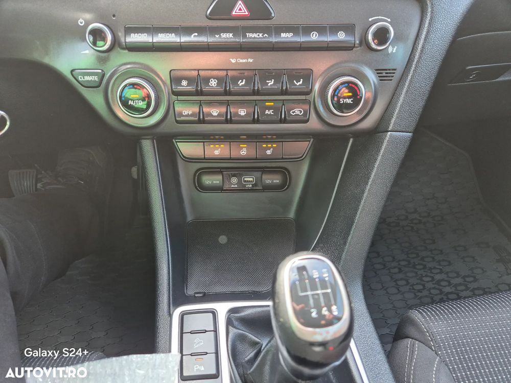 Kia Sportage 1.7 CRDI 2WD Attract - 9