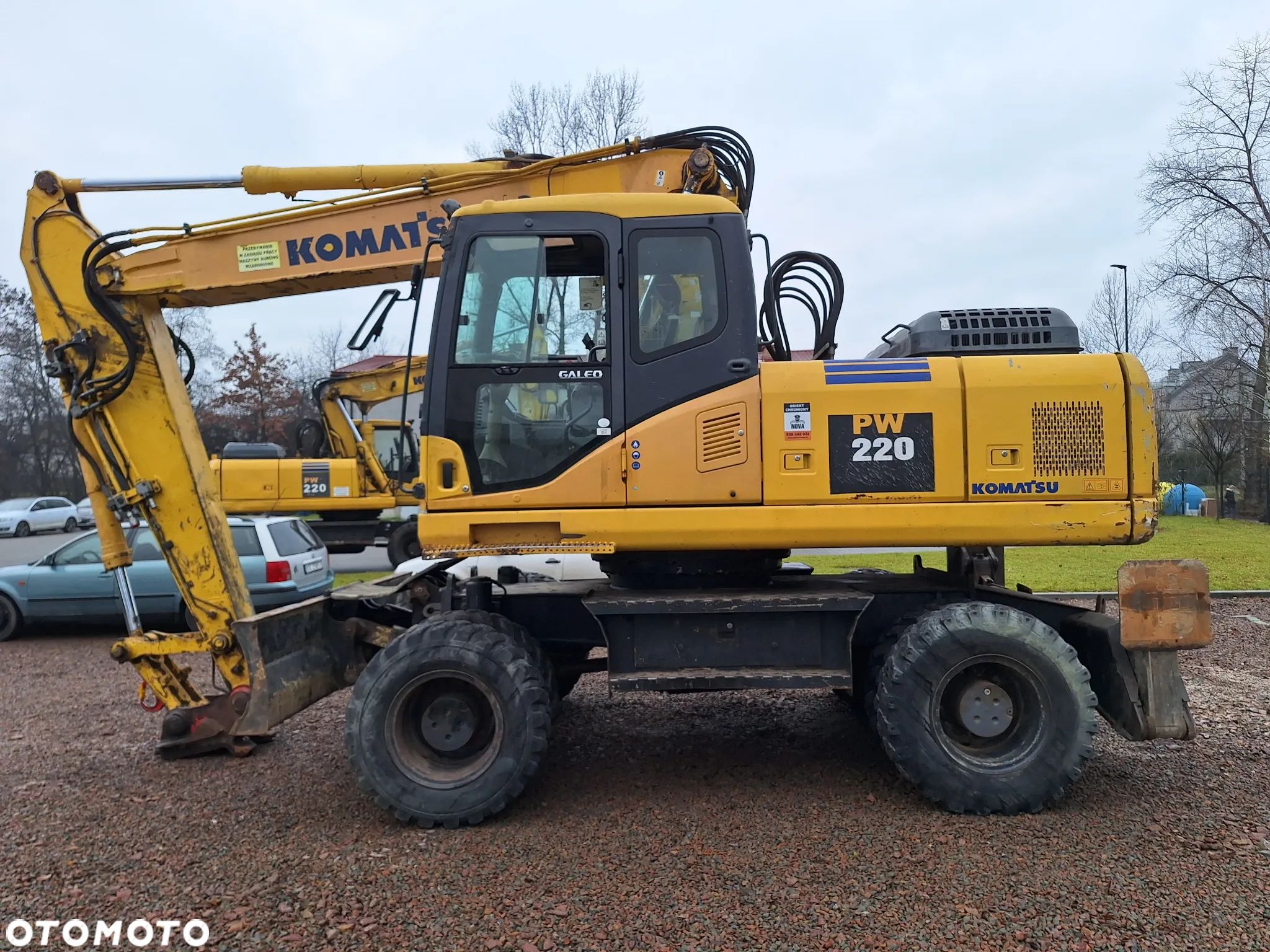 Komatsu PW 220 - 7E0 - 1
