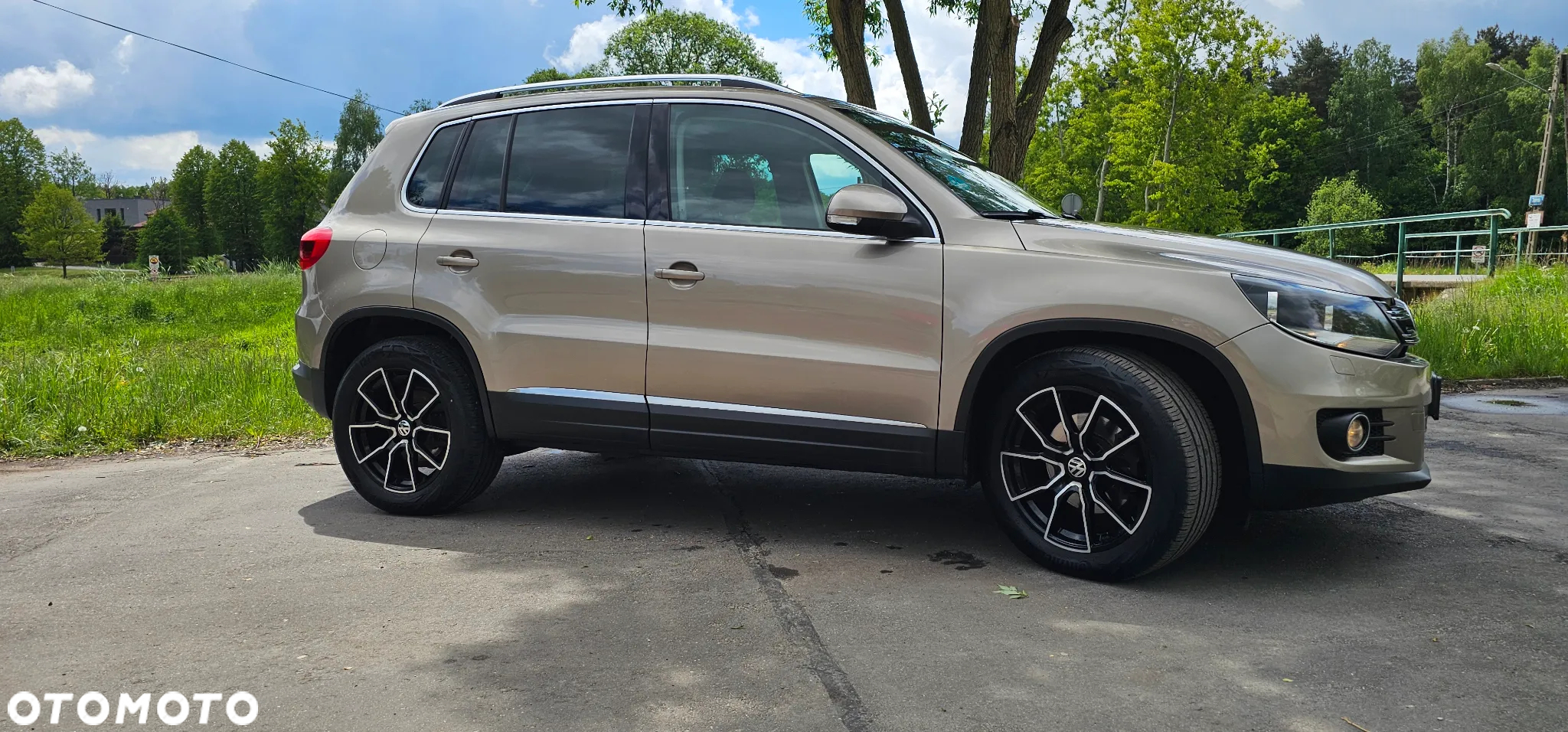 Volkswagen Tiguan - 4