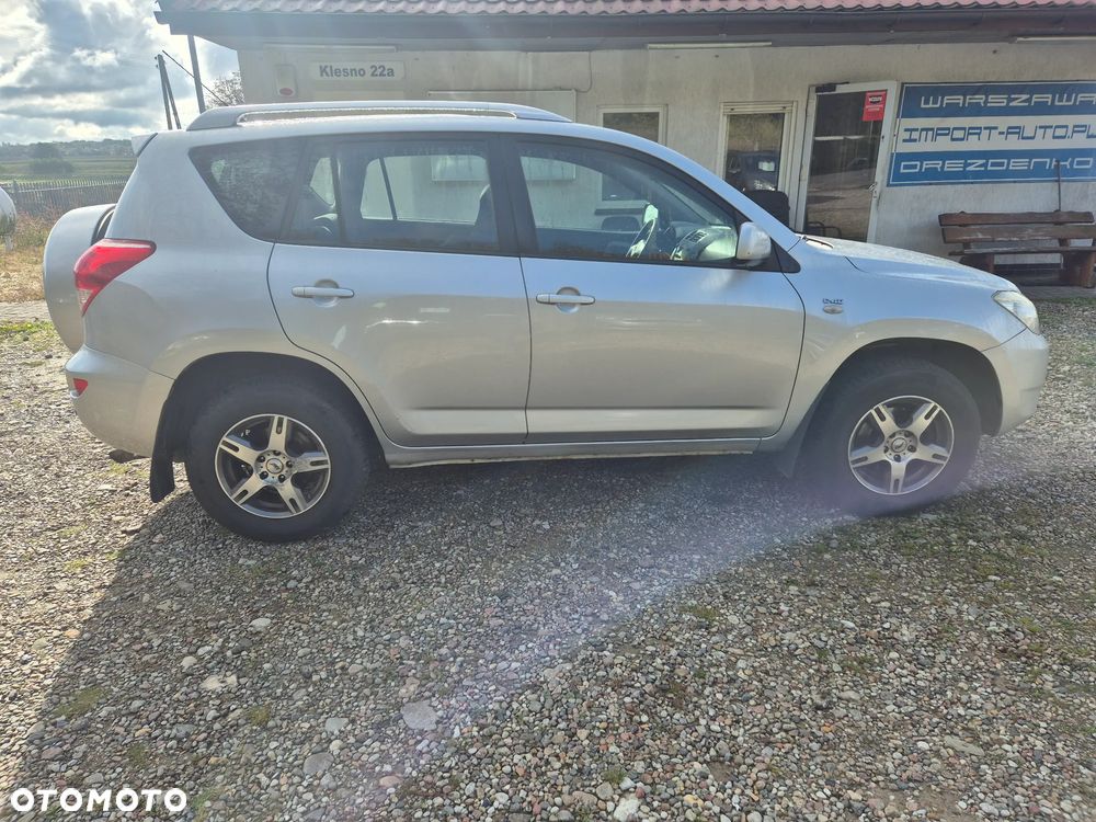 Toyota RAV4 2.2 D-4D 4x4 - 7