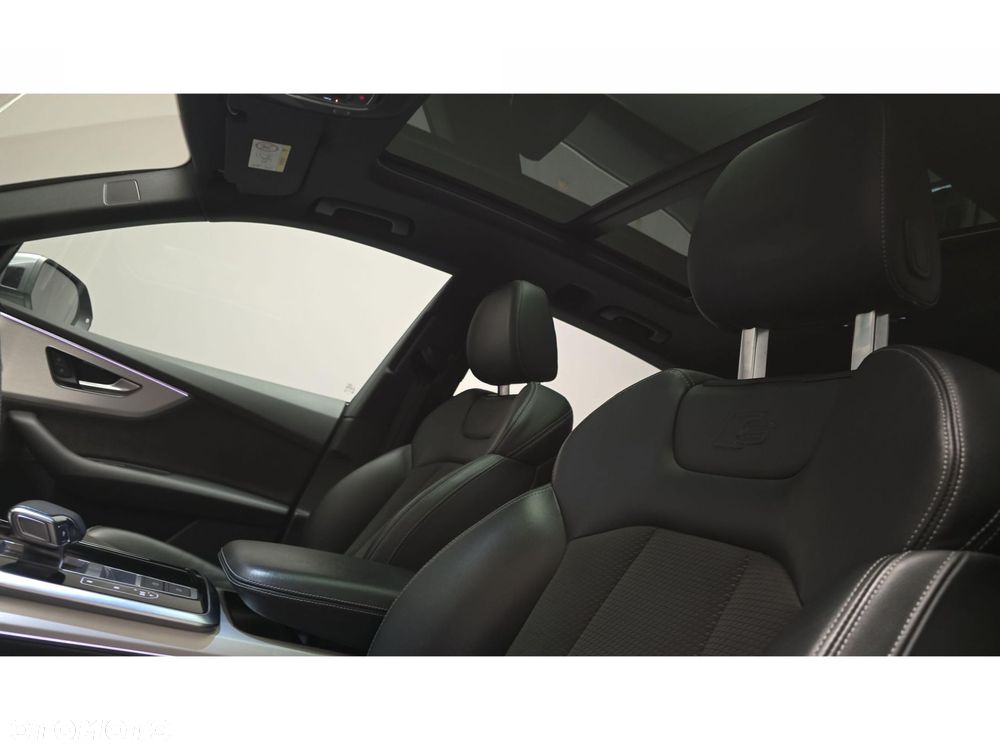 Audi Q8 - 18