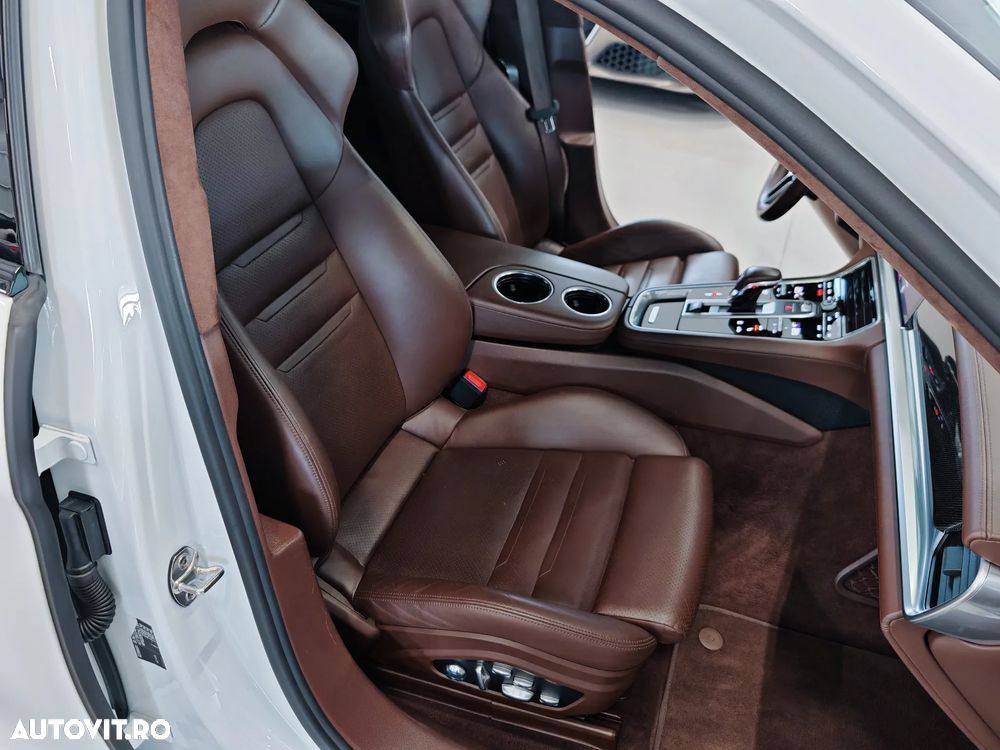 Porsche Panamera - 9