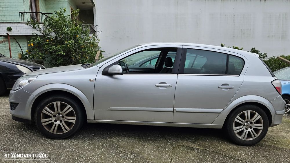 Opel Astra 1.7 CDTI Cosmo - 3