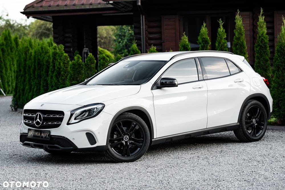 Mercedes-Benz GLA 200 7G-DCT - 3