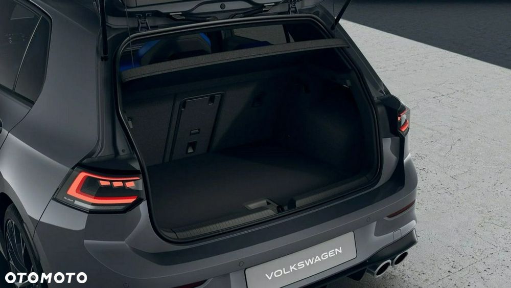 Volkswagen Golf - 10