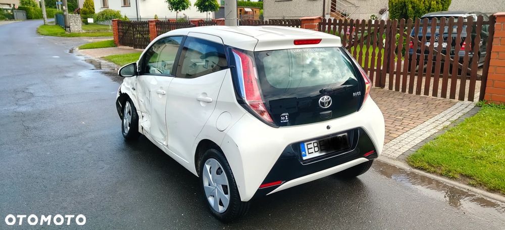 Toyota Aygo x-cite - 4