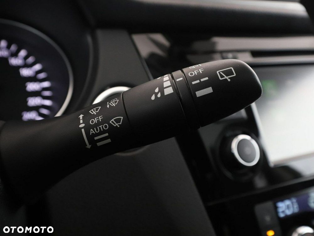 Nissan Qashqai 1.3 DIG-T DCT N-CONNECTA - 32