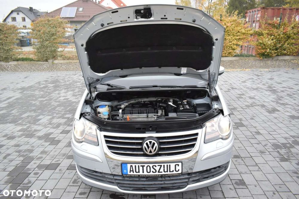 Volkswagen Touran - 13